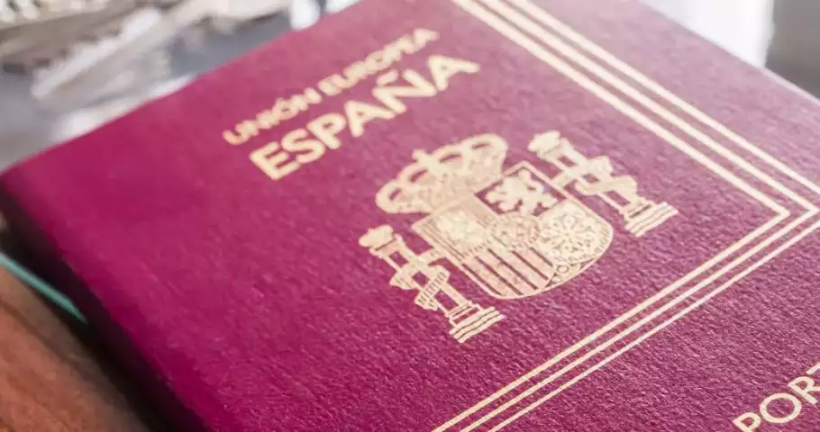 Pasaporte español después de obtener la nacionalidad