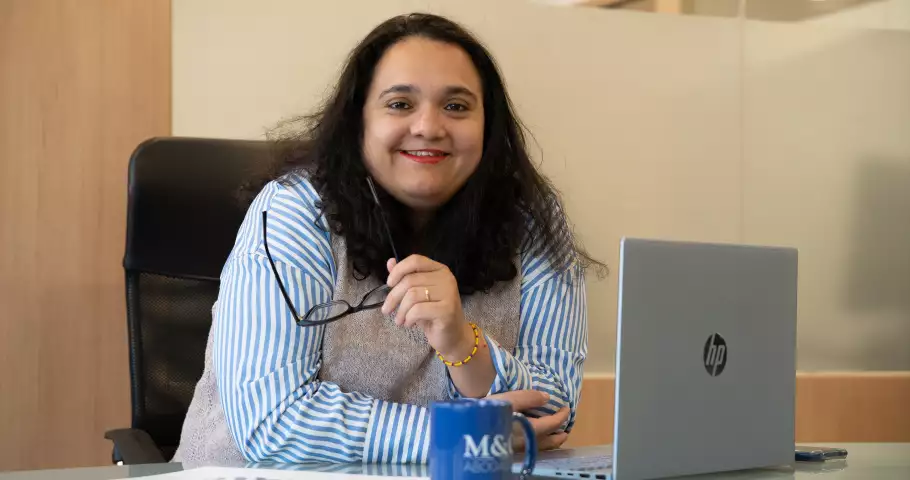 Diana Caballero, CEO de Martínez & Caballero Abogados, tras el reconocimiento de El País por la innovación jurídica y la visión empresarial del despacho